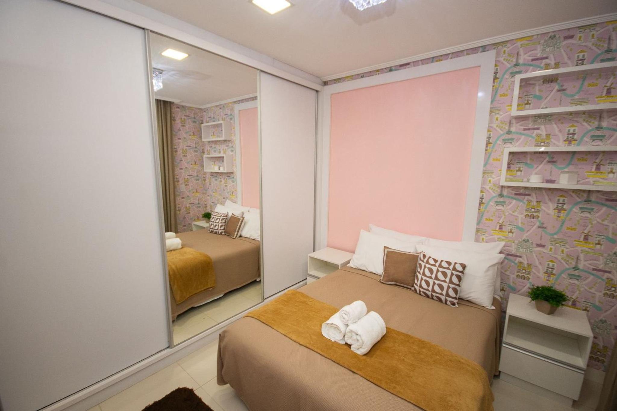 Sobrado com 1 suite 2 quarto ar 1km Shopping JL