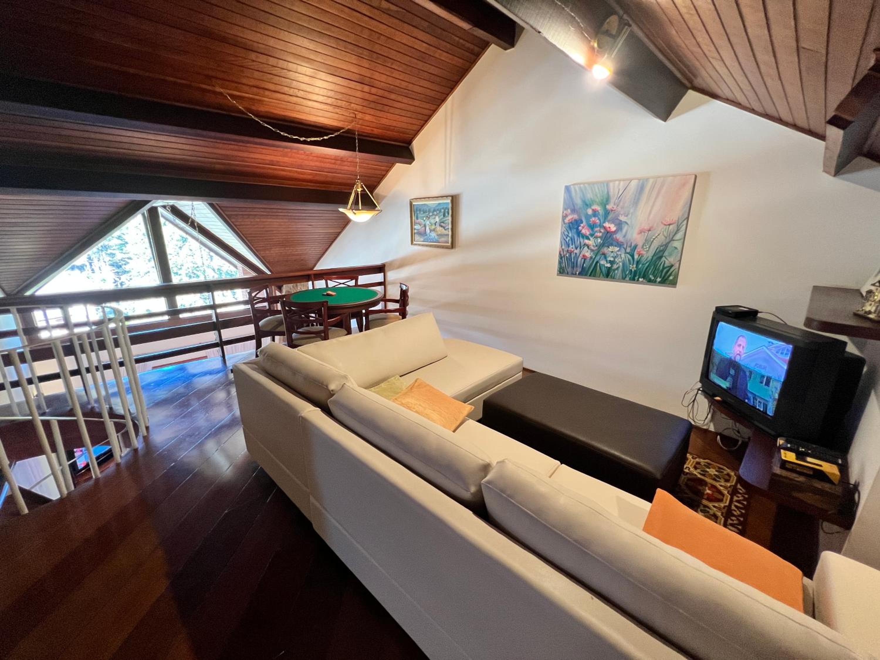Cobertura Duplex Campos do Jordão H16