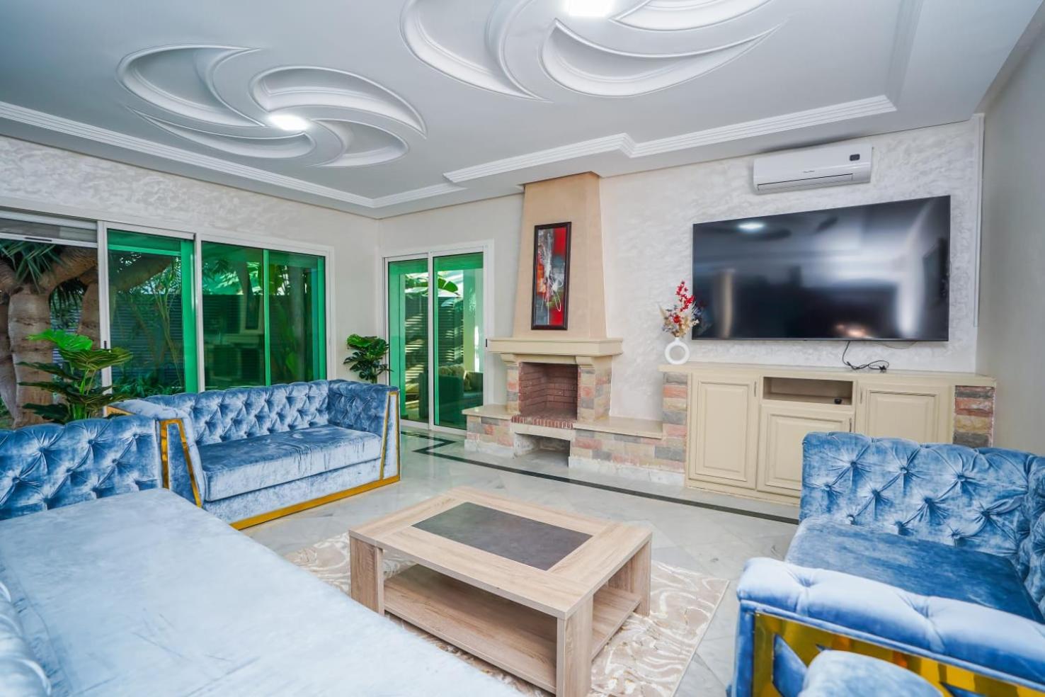 lounge