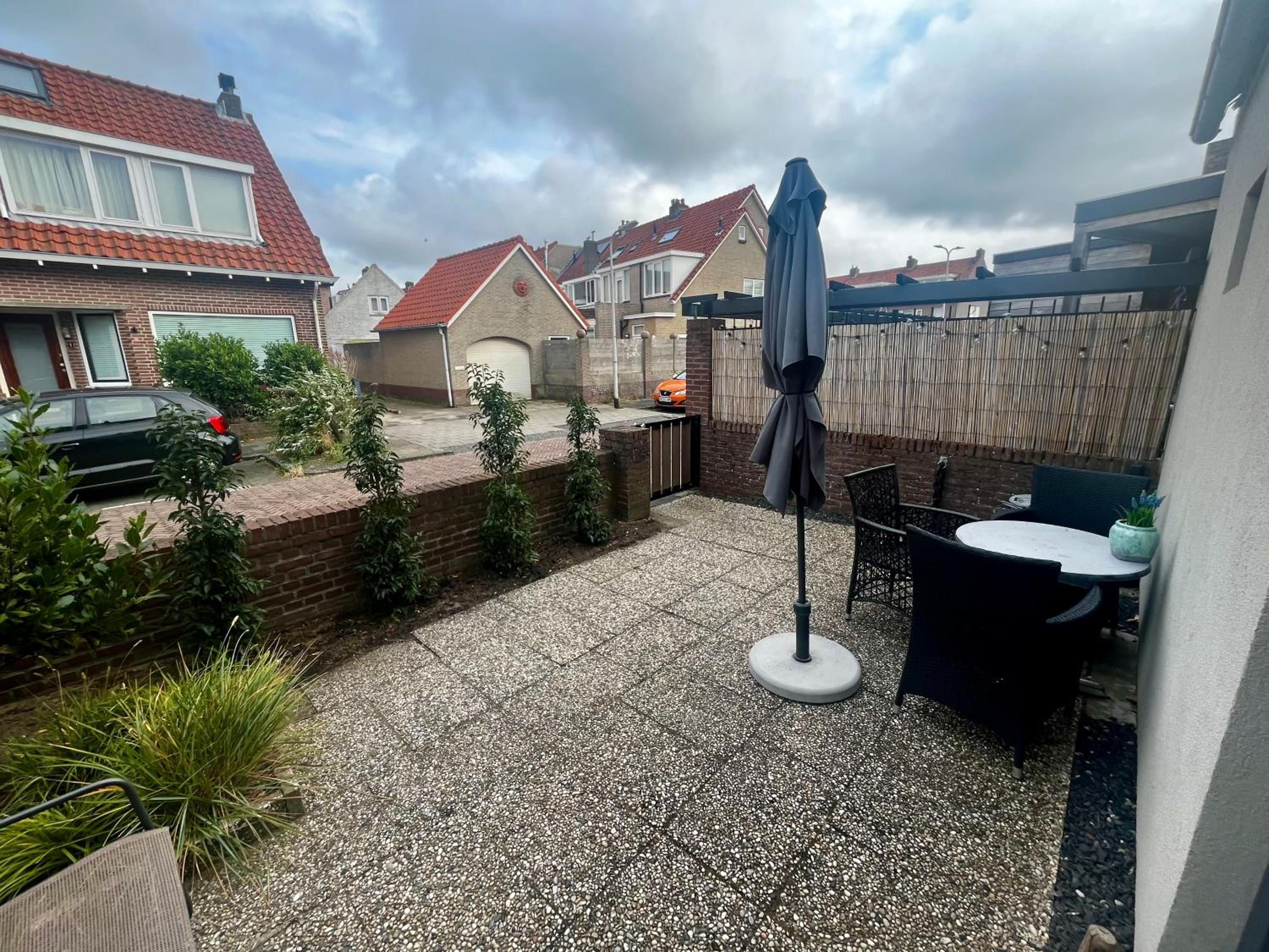 T-Rots, prachtig zomerhuis view 2