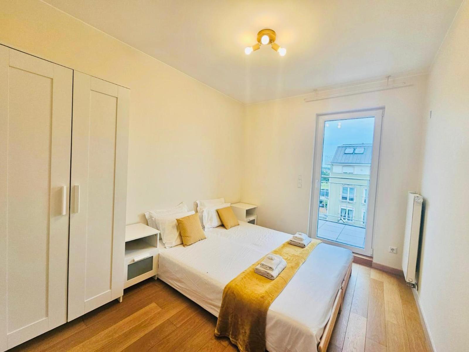 Two bedrooms with parking in Hesperange-Hesp1