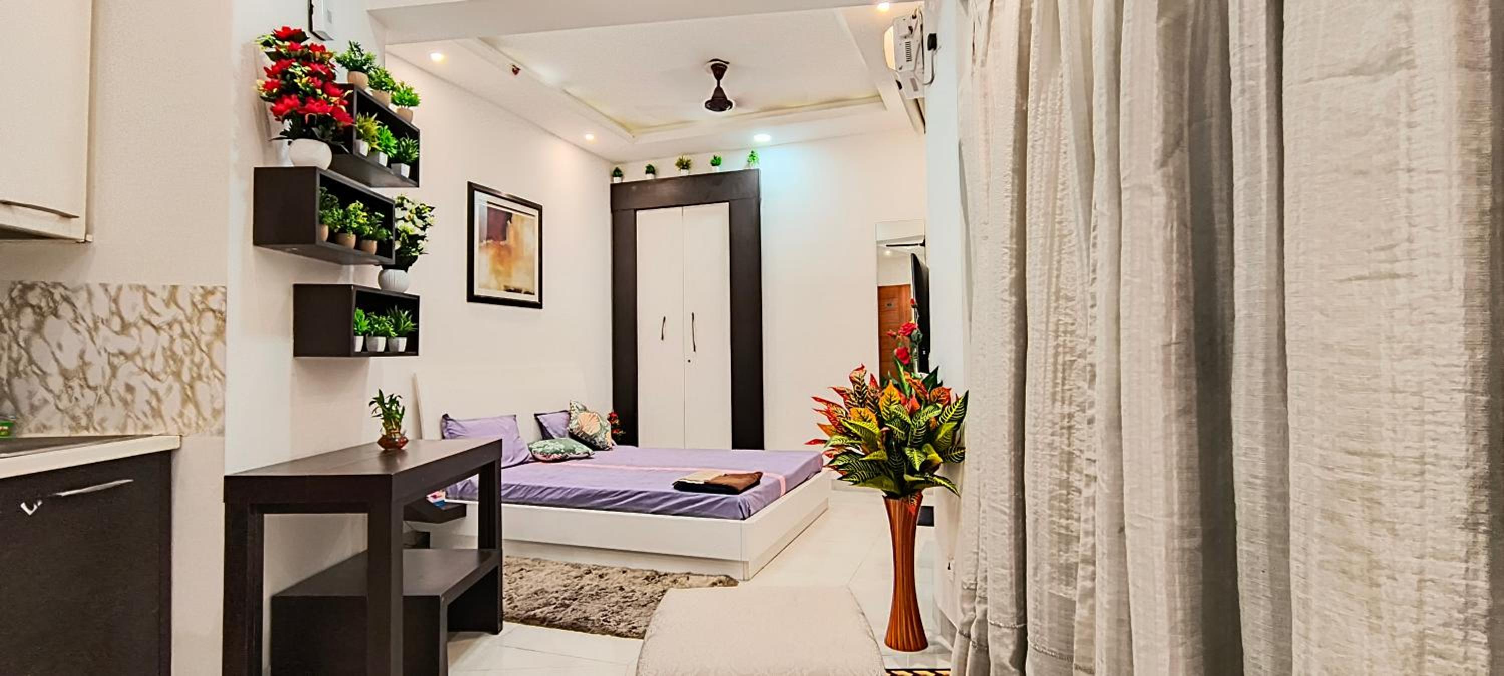 Gold Haven Studio - Luxury Studio Apartment Full Furnished With Full Facility