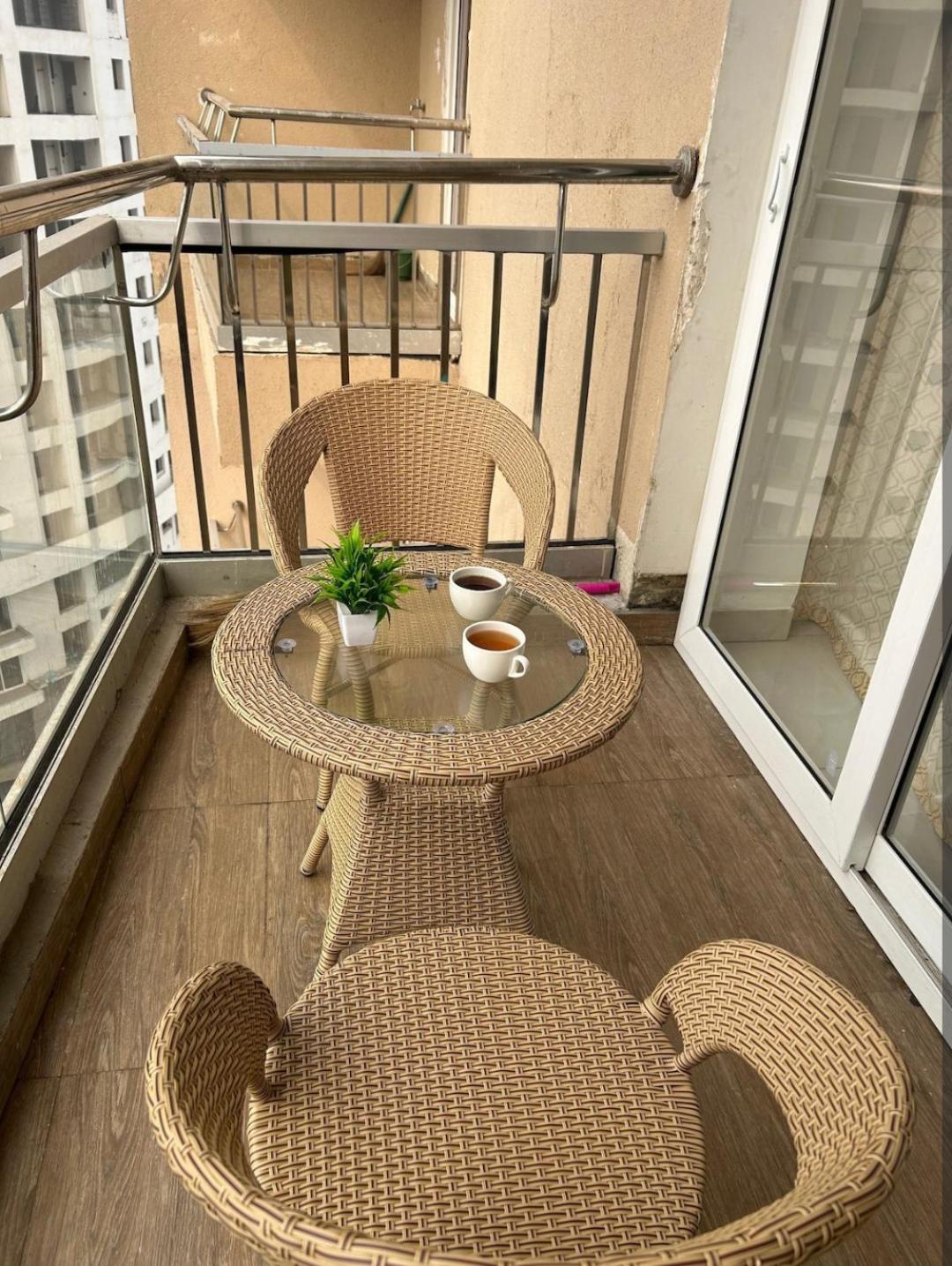 Gold Haven Studio - Luxury Studio Apartment Full Furnished With Full Facility