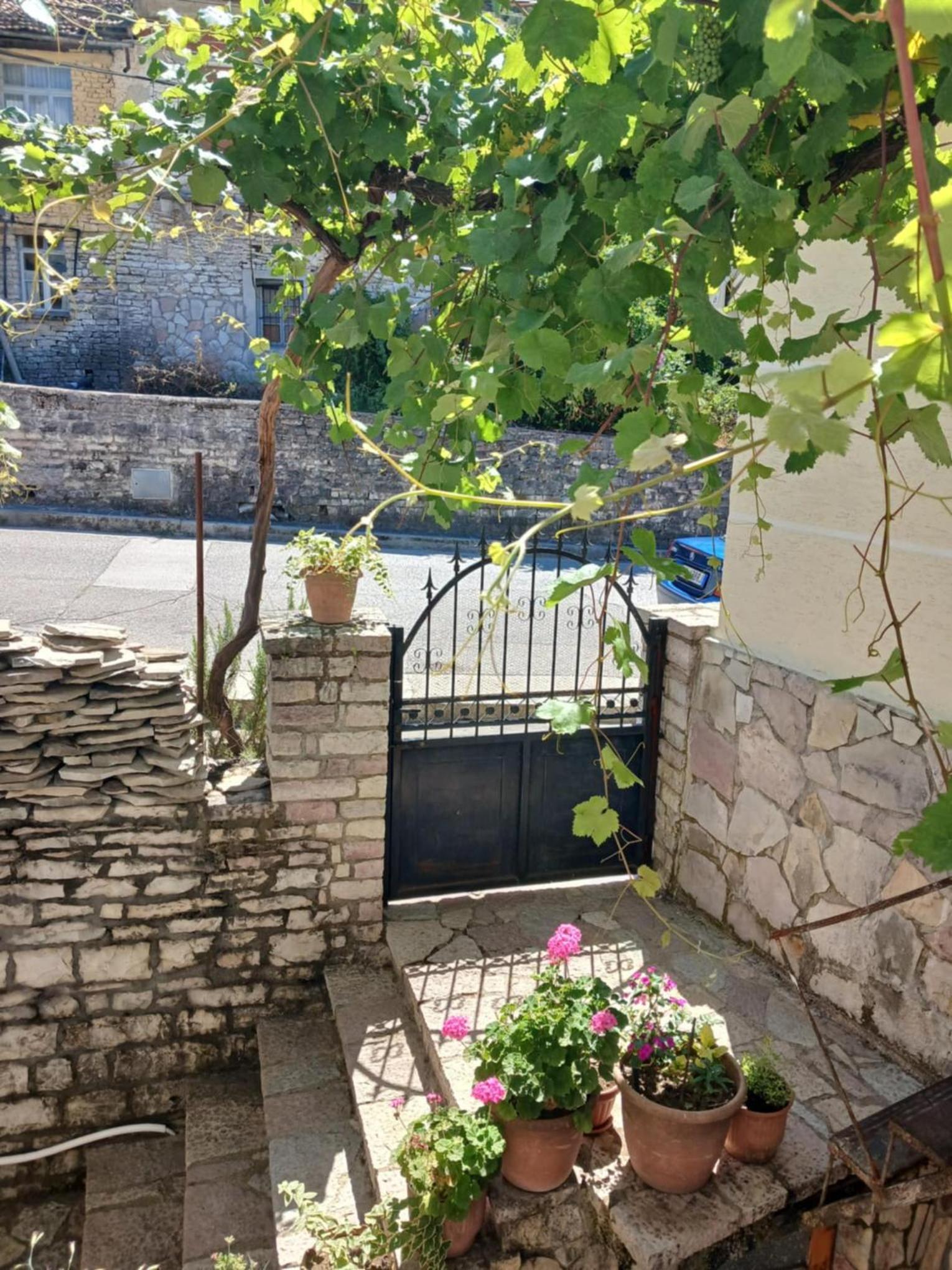 EniGuesthouse photo 5