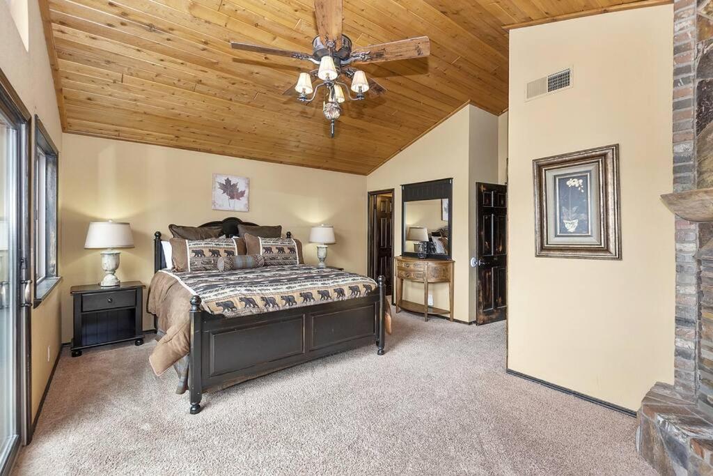 Cienega Lakeview