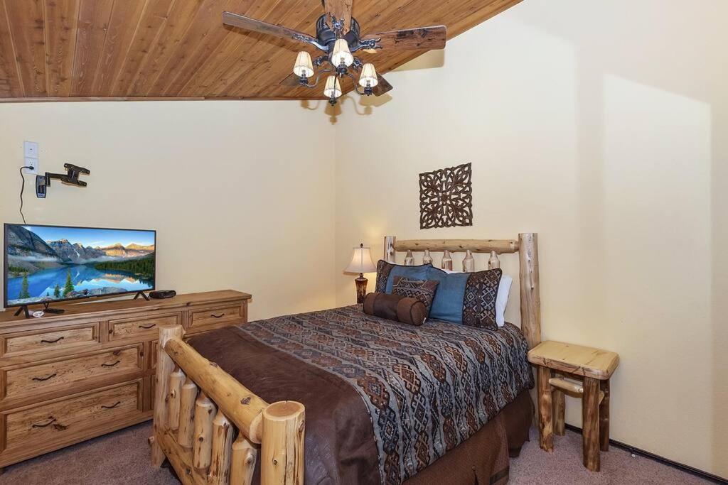 Cienega Lakeview
