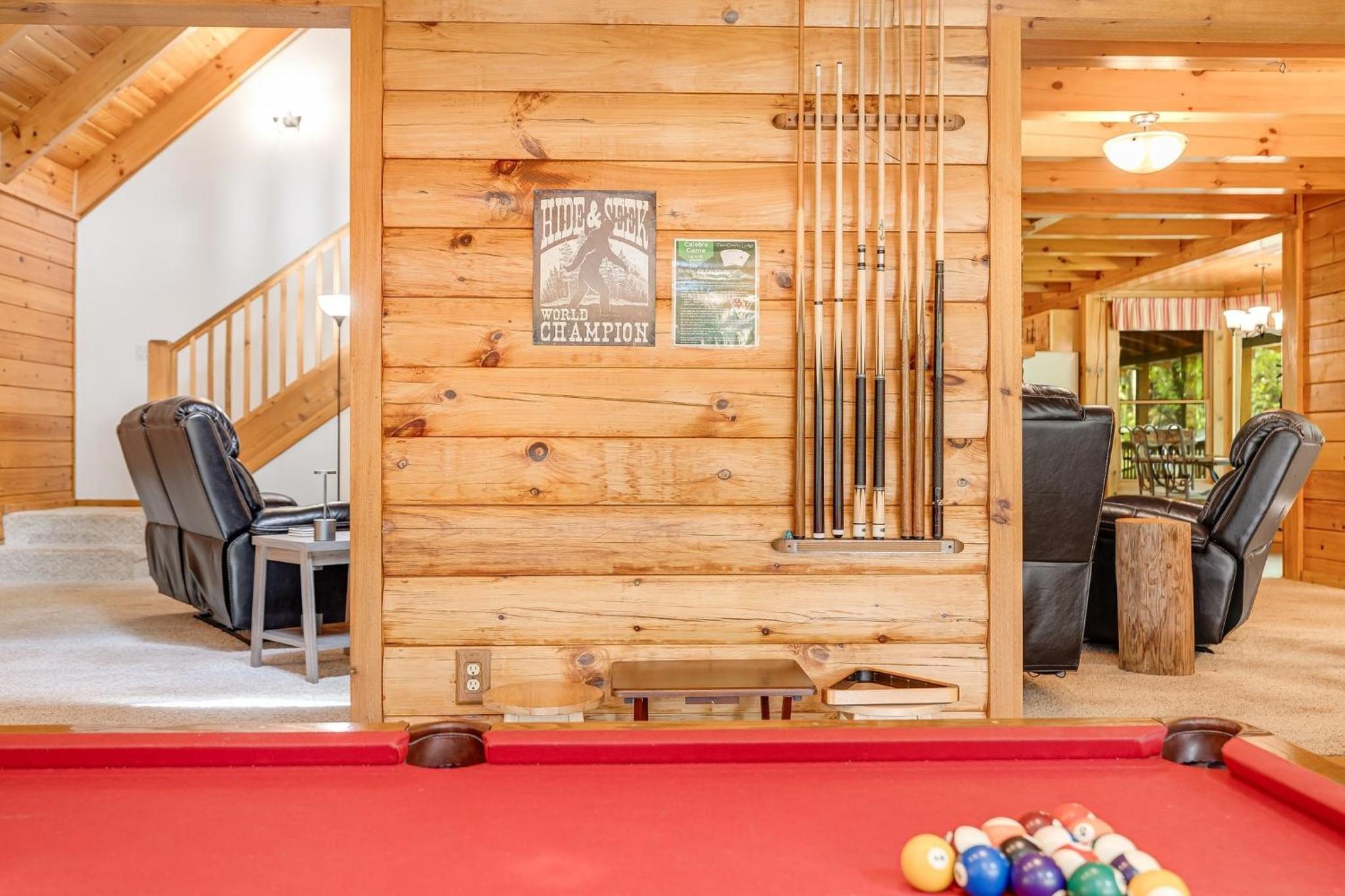 Twin Creeks Lodge by AvantStay 33 Acre Retreat