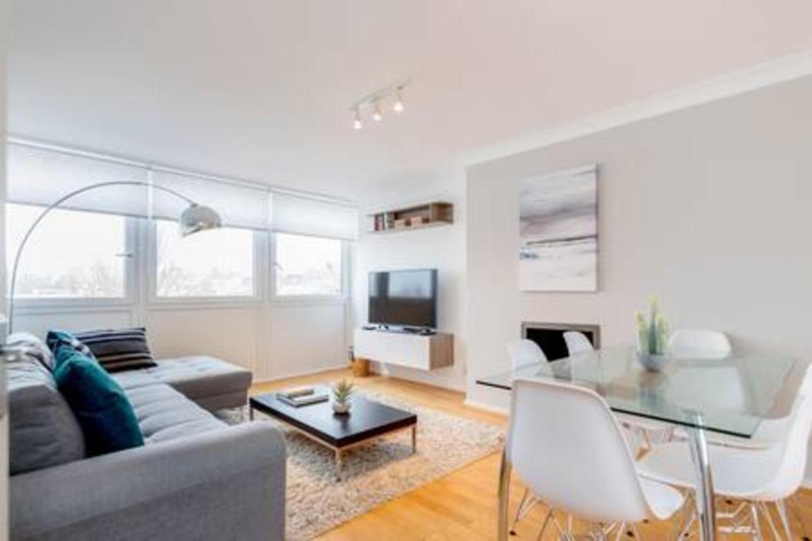 Holland Park 2 Bed Flat by BaseToGo