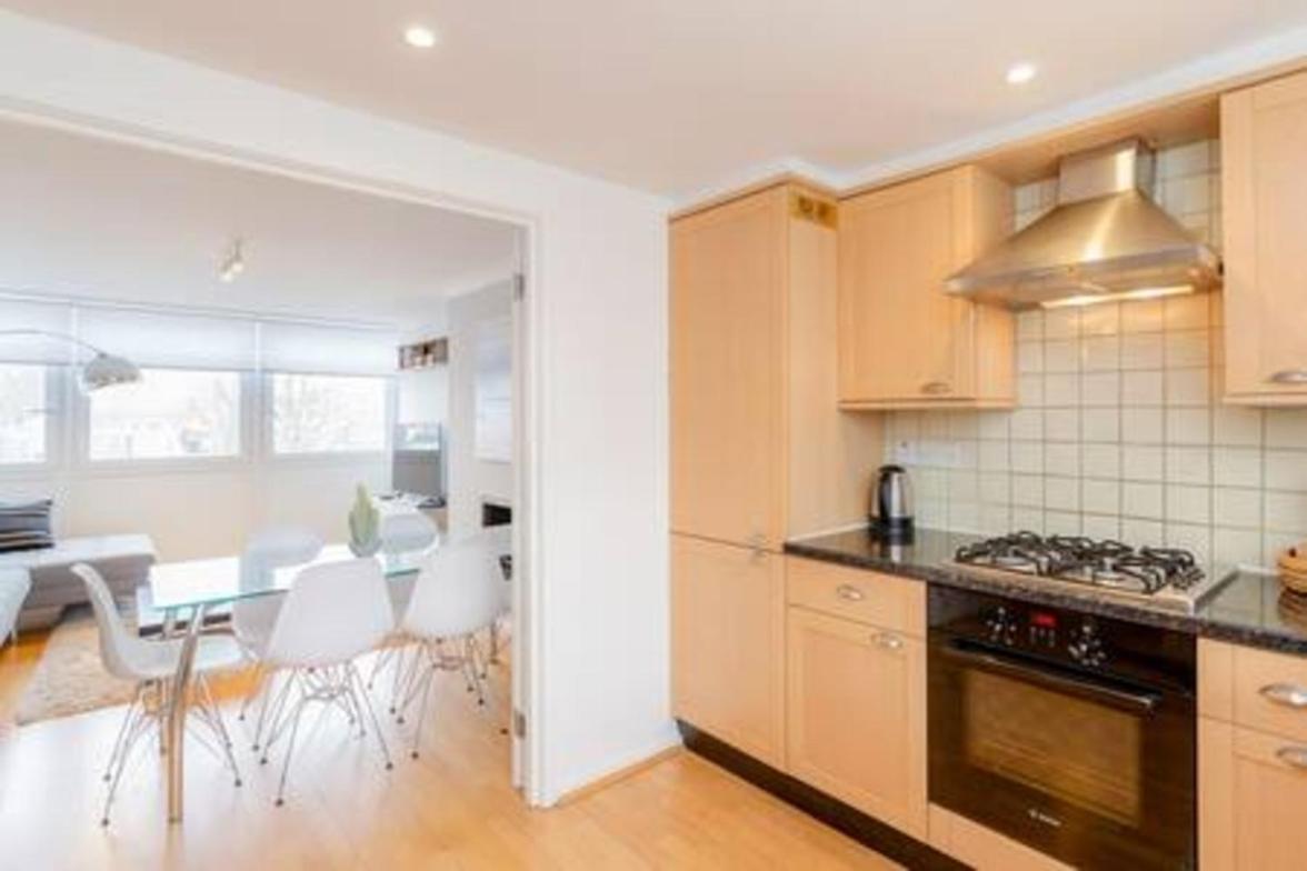 Holland Park 2 Bed Flat by BaseToGo