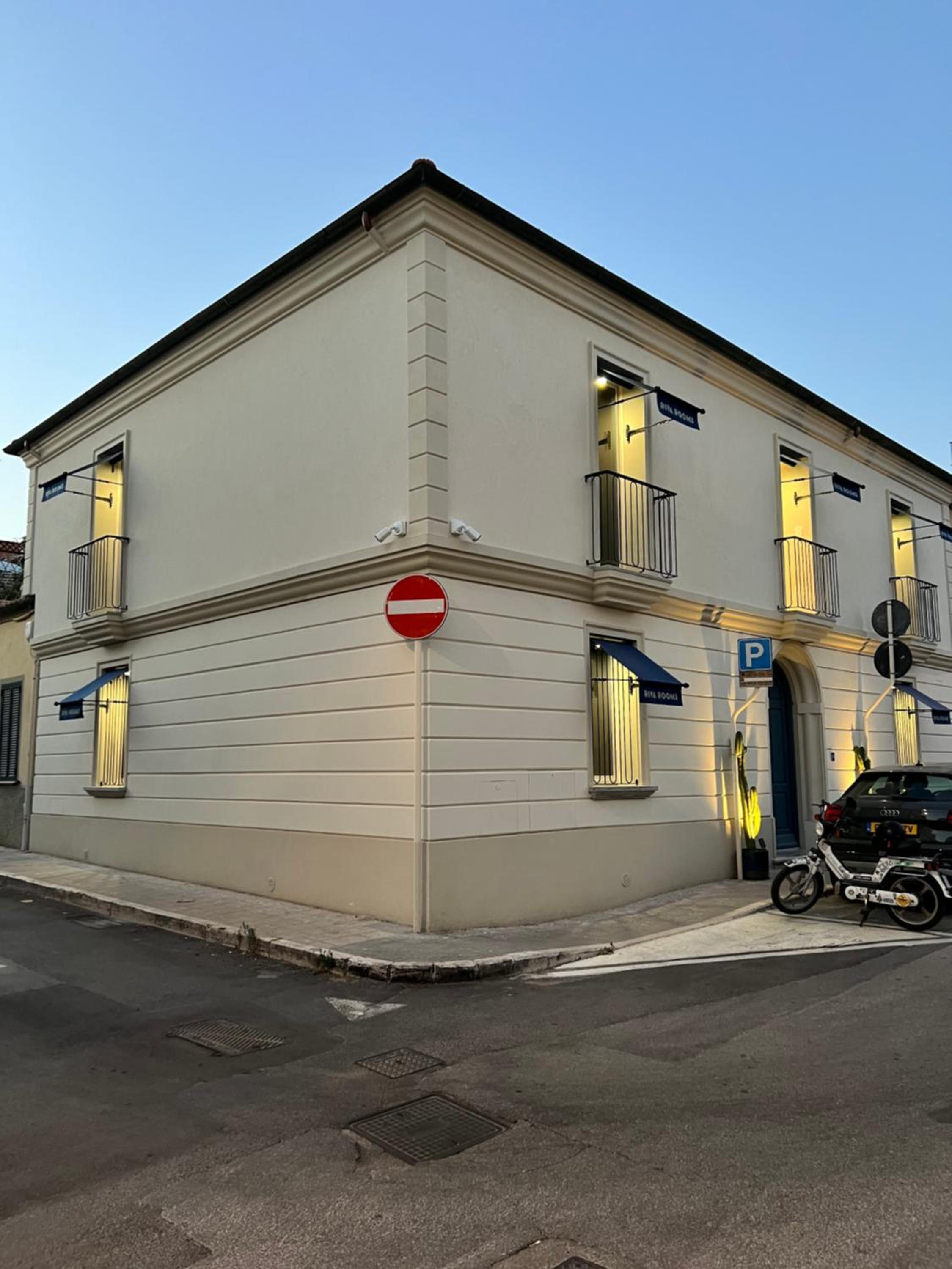 Riva Rooms