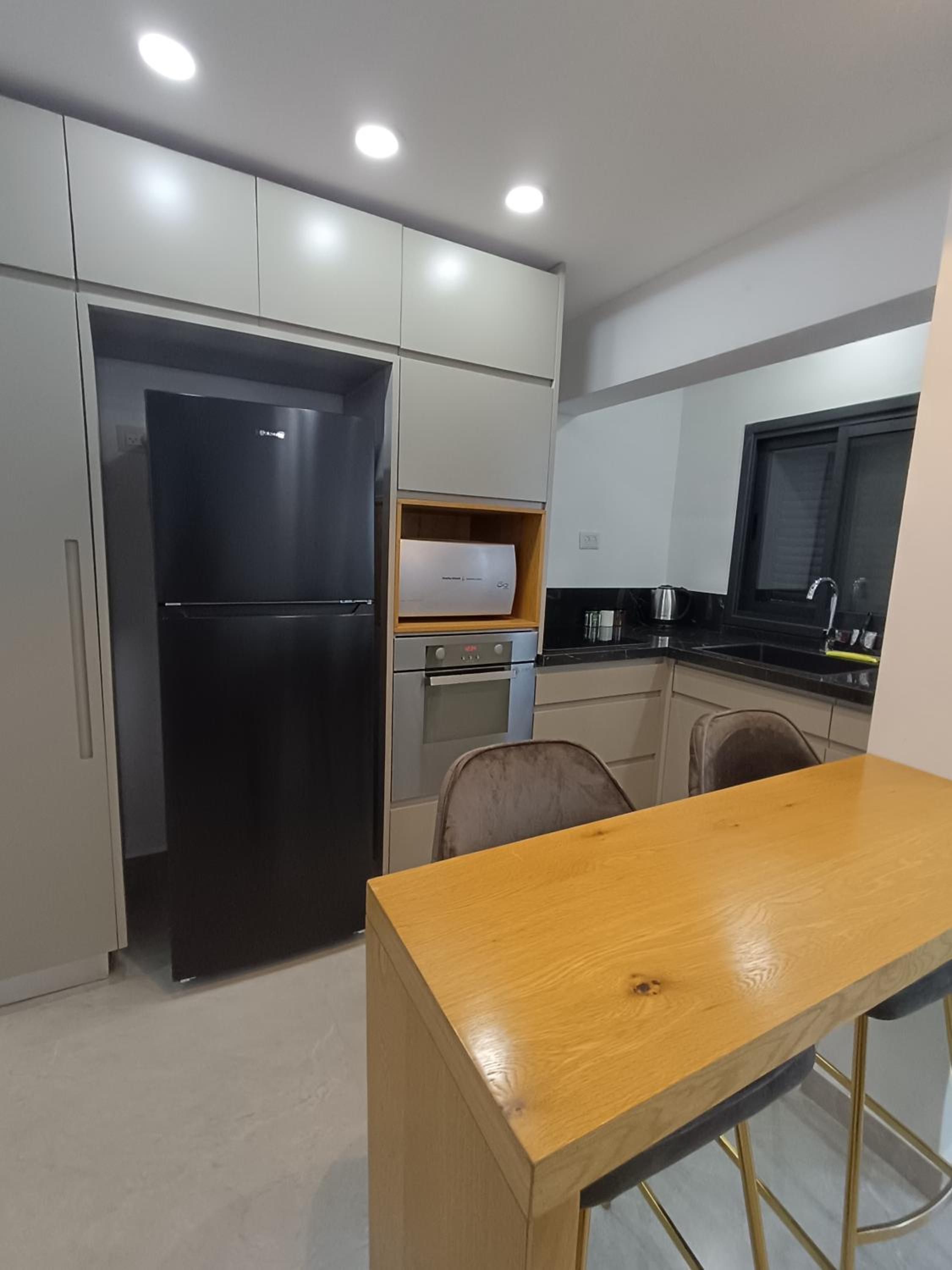 marom apartment