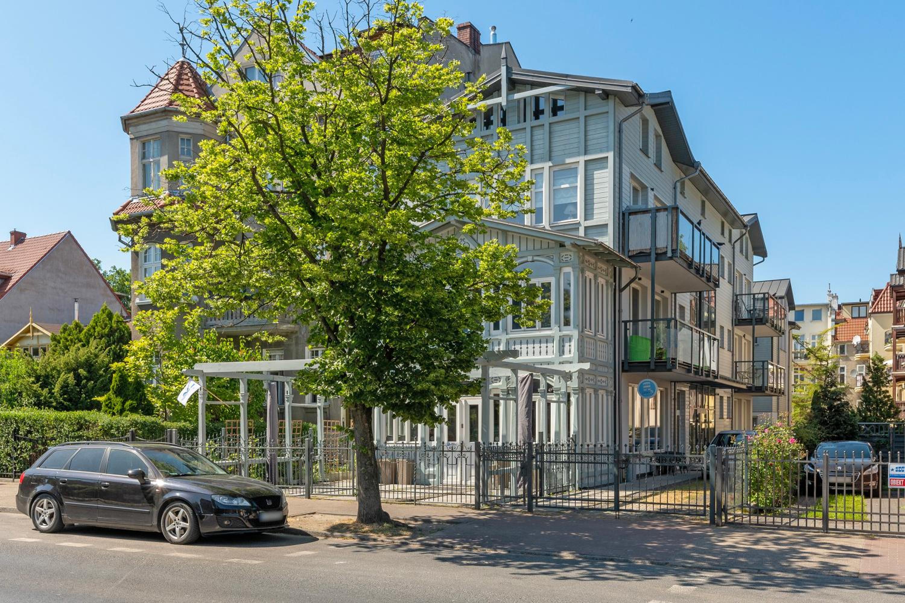Chopina 29 - Apartamenty blisko plaży i Monte Cassino z parkingiem by Lion Apartments Sopot