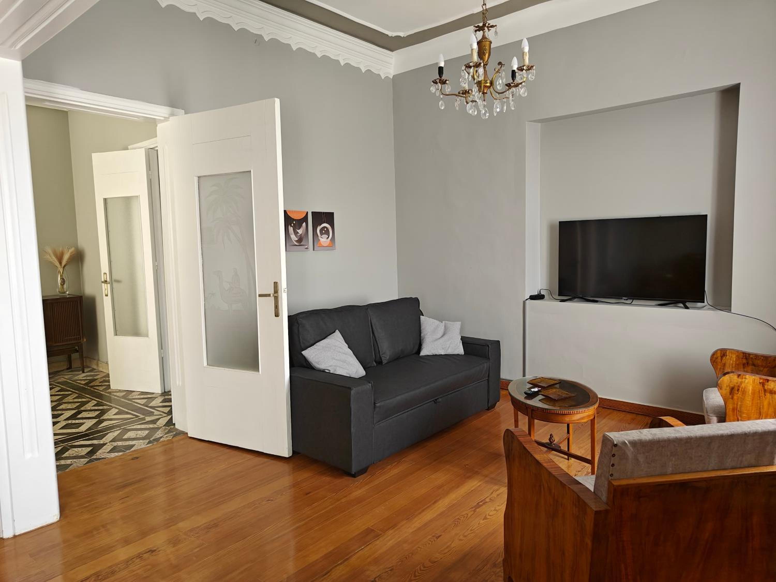Stefani retro luxury apartments