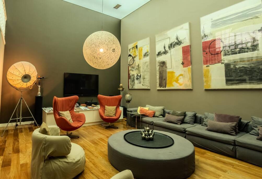 lounge