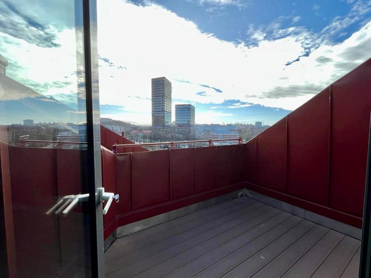 Luxurious Flat With A Private Rooftop Terrace