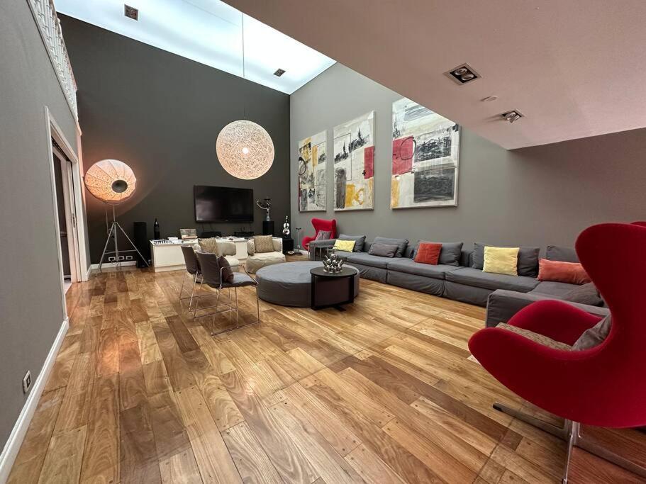 lounge