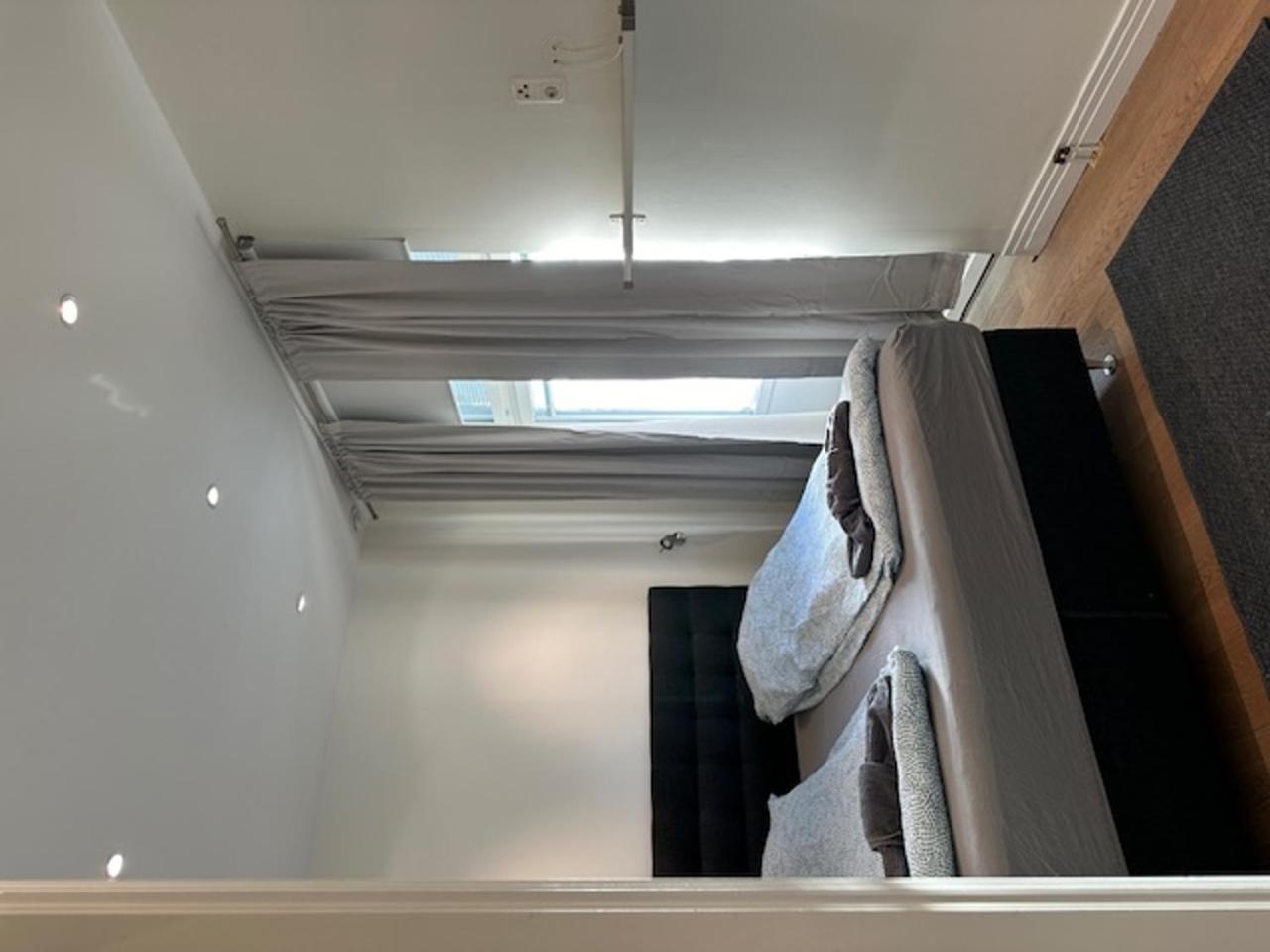 Luxury Apartment In City Hotspot