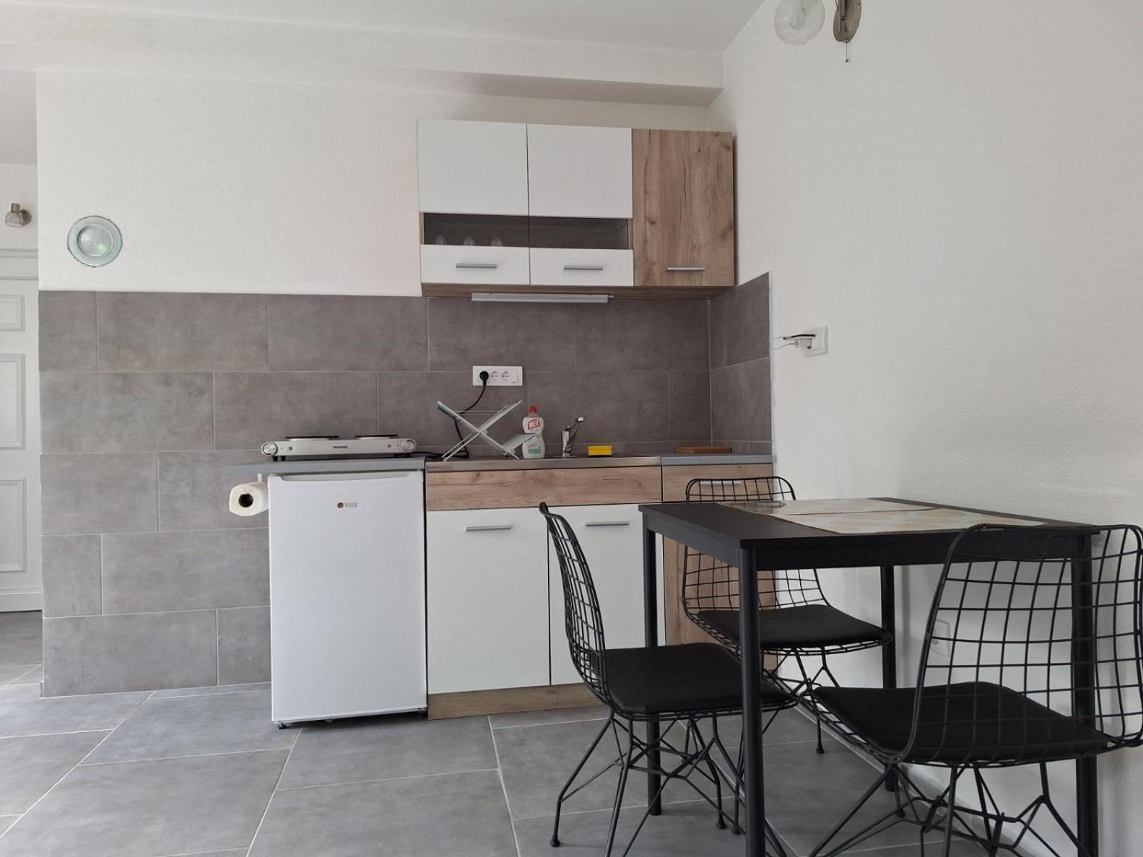 Braun Apartments
