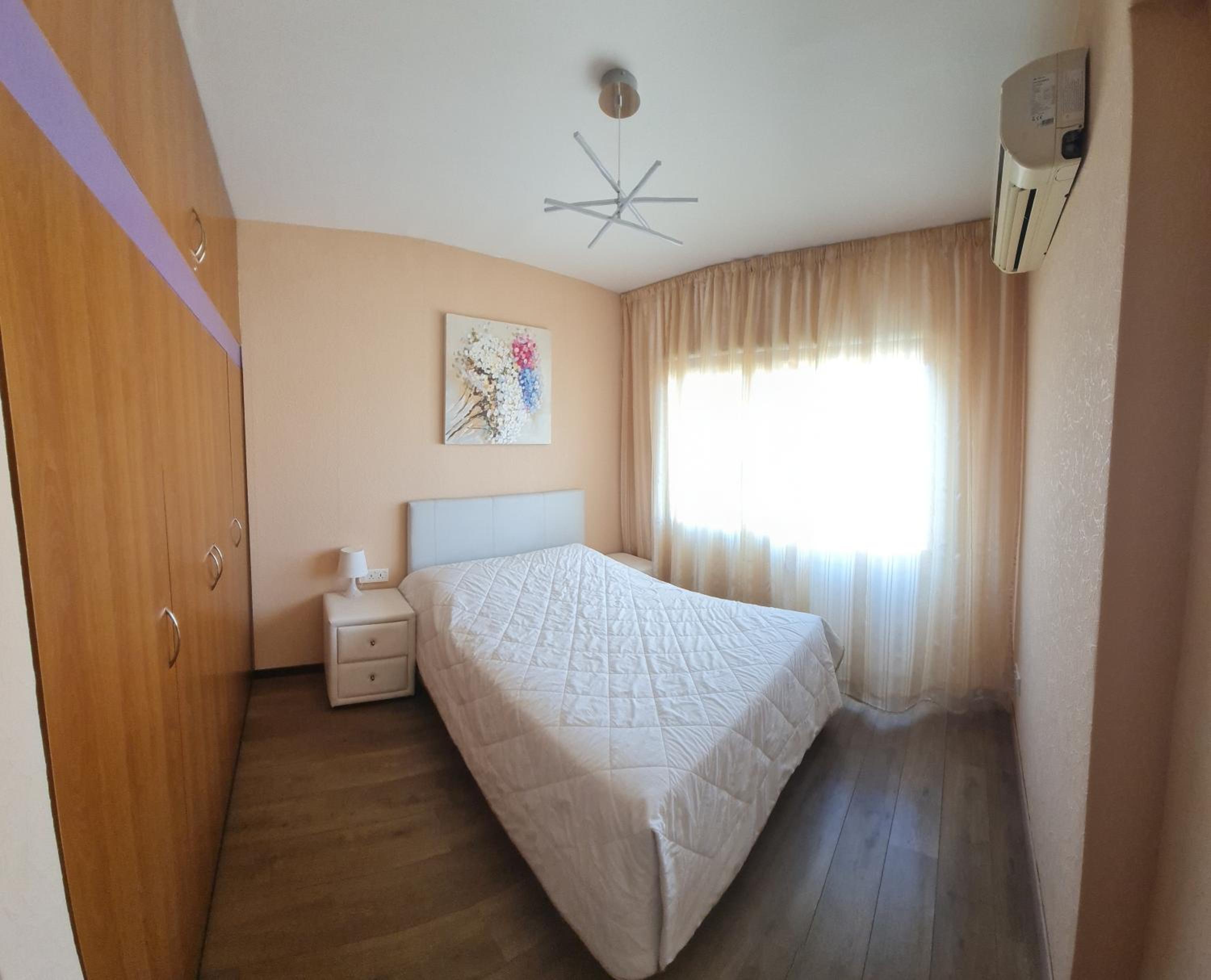 flat next to papas