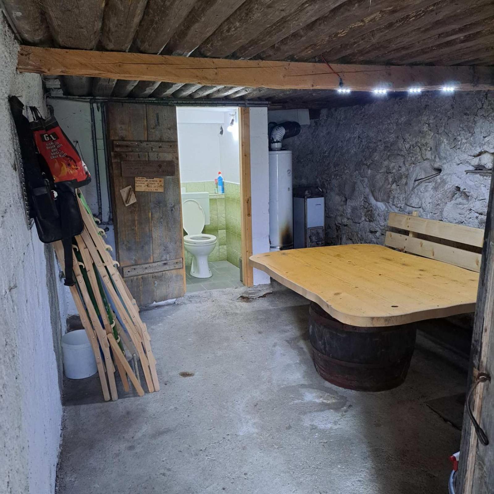 Domačija Dolenc Vogar