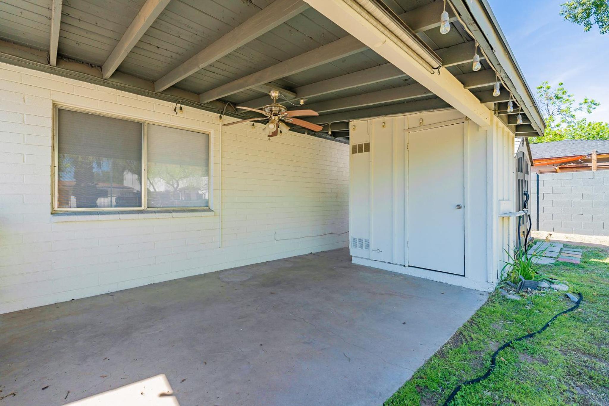 Color Pop Spot - 2br 1 Bath Duplex view 2