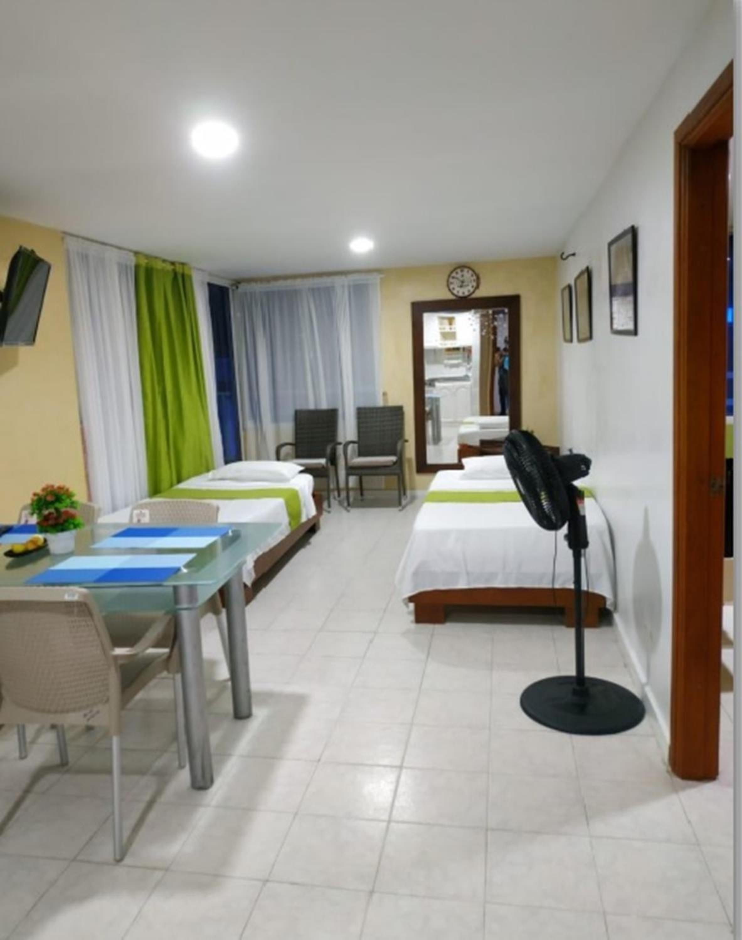 AL-1C APARTAMENTO DE 1 ALCOBA CERCA AL MAR AIRE ACONDICIONADO WIFi Y PISCINA