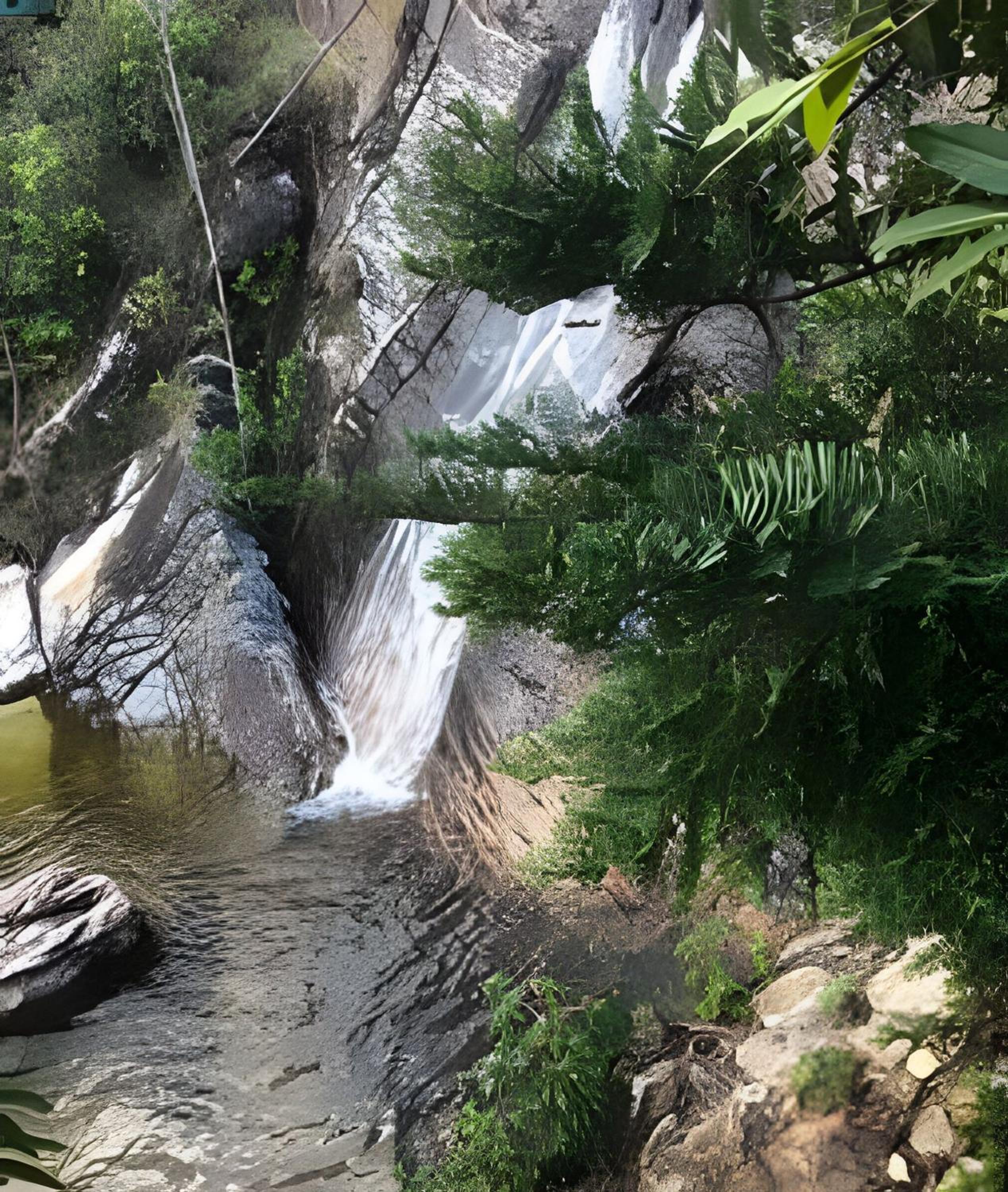 Sítio Piscina natural, Trilha e Cachoeira