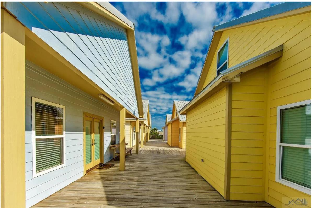 Grand Isle Unit E pet friendly detached condo 3 bedrooms 1 bath easy beach access