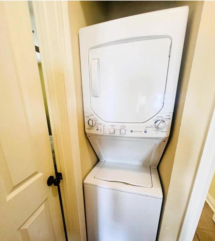 Grand Isle Unit E pet friendly detached condo 3 bedrooms 1 bath easy beach access