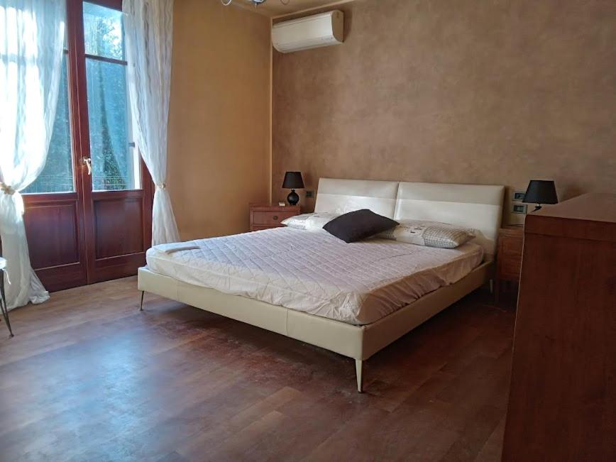 Family rooms with full kitchen in Lake Garda photo 3
