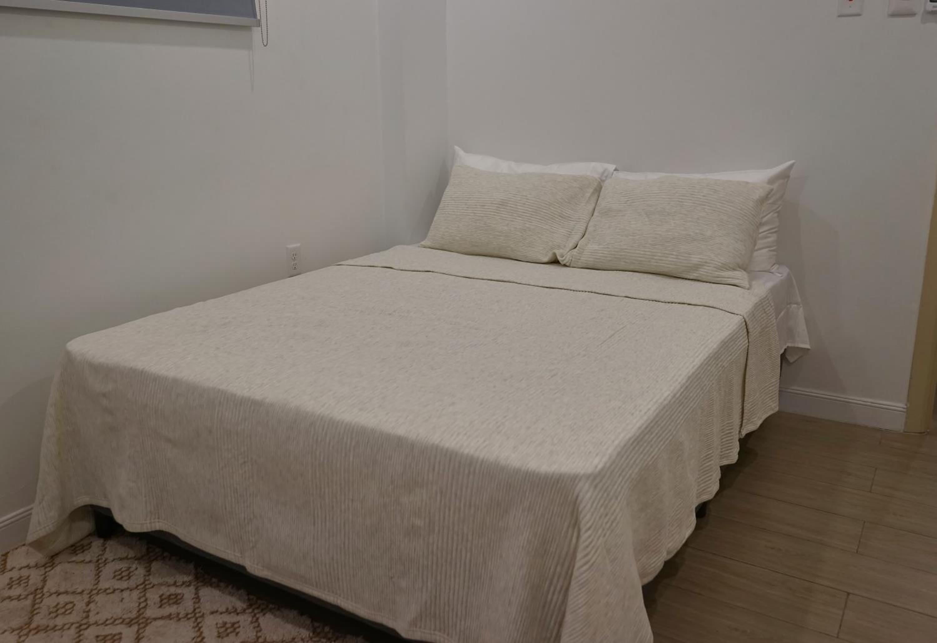 Chic 1 Bedroom Suite in Port of Spain - Doux City view 2