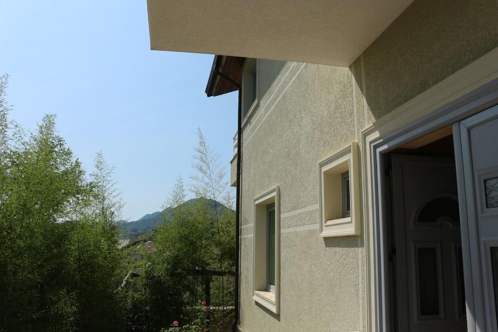 Private Hillside Villa near TEG Full Privacy