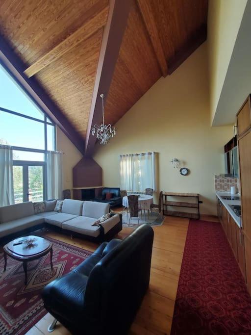 Private Hillside Villa near TEG Full Privacy
