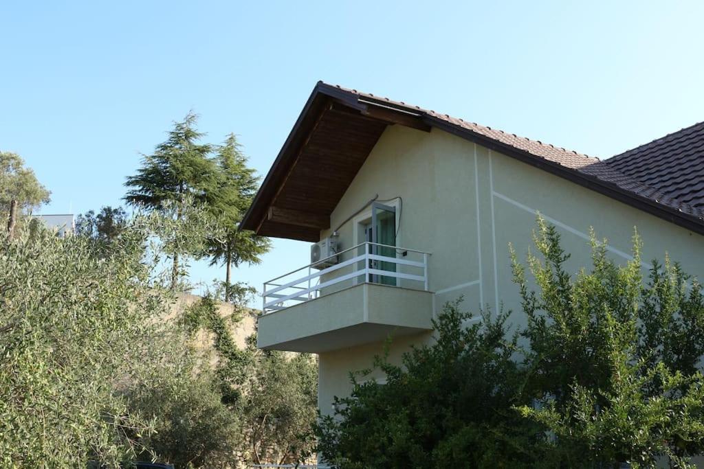 Private Hillside Villa near TEG Full Privacy