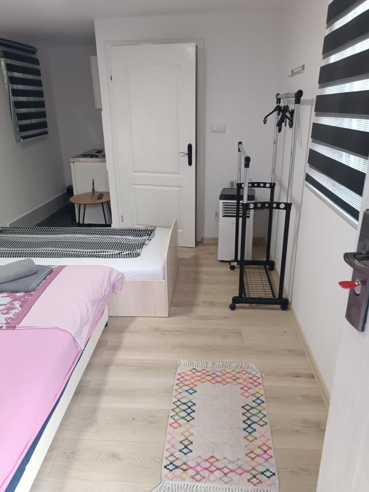 Apartman Deni
