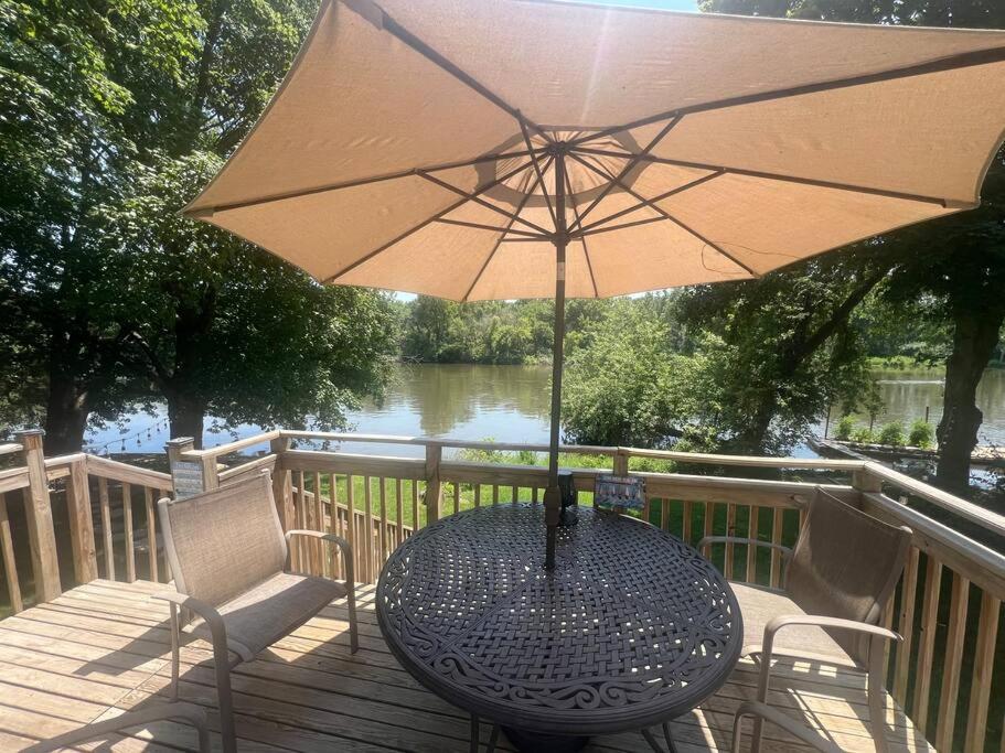 Fox River House view 3