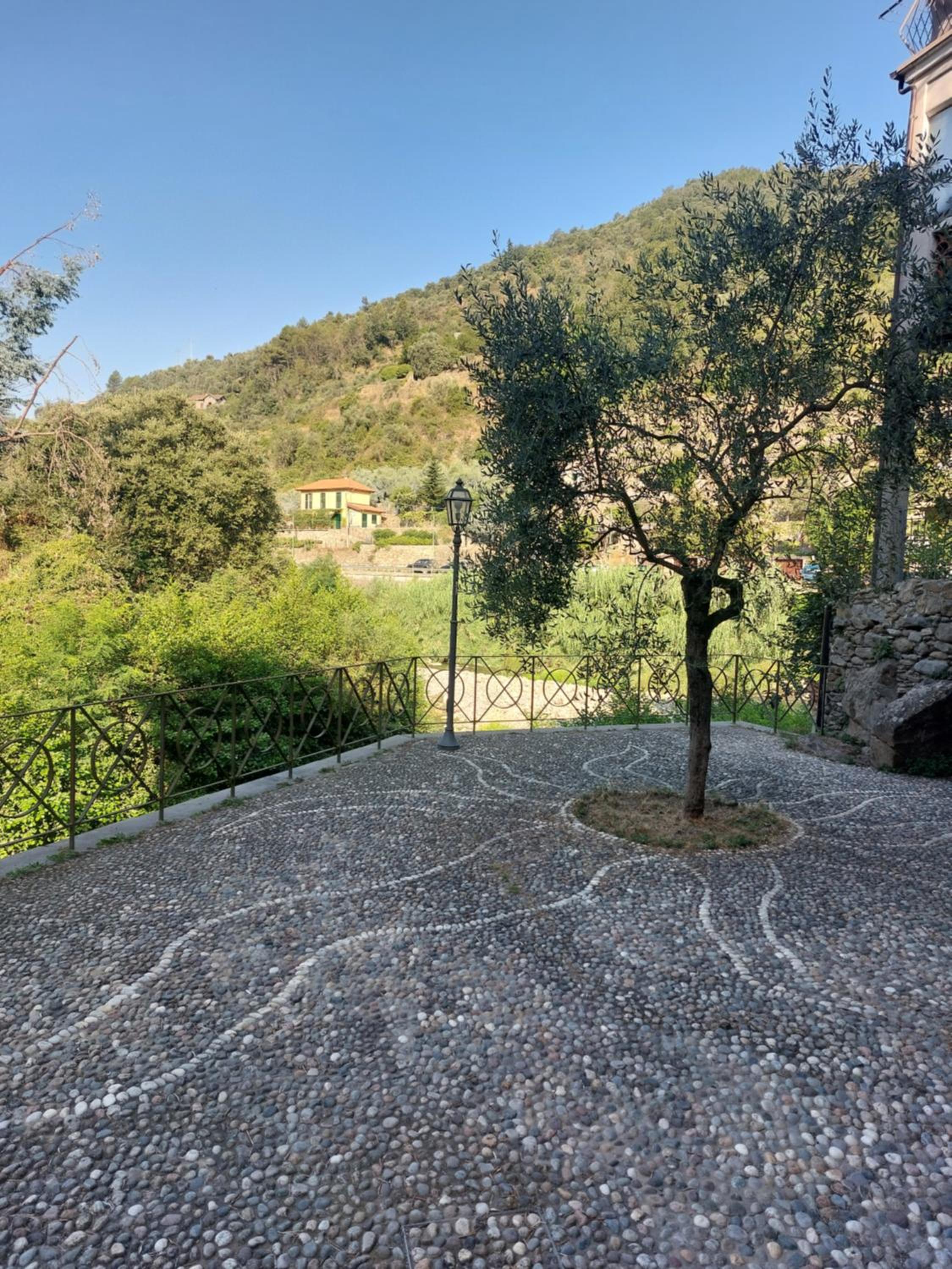Bella Isolabona