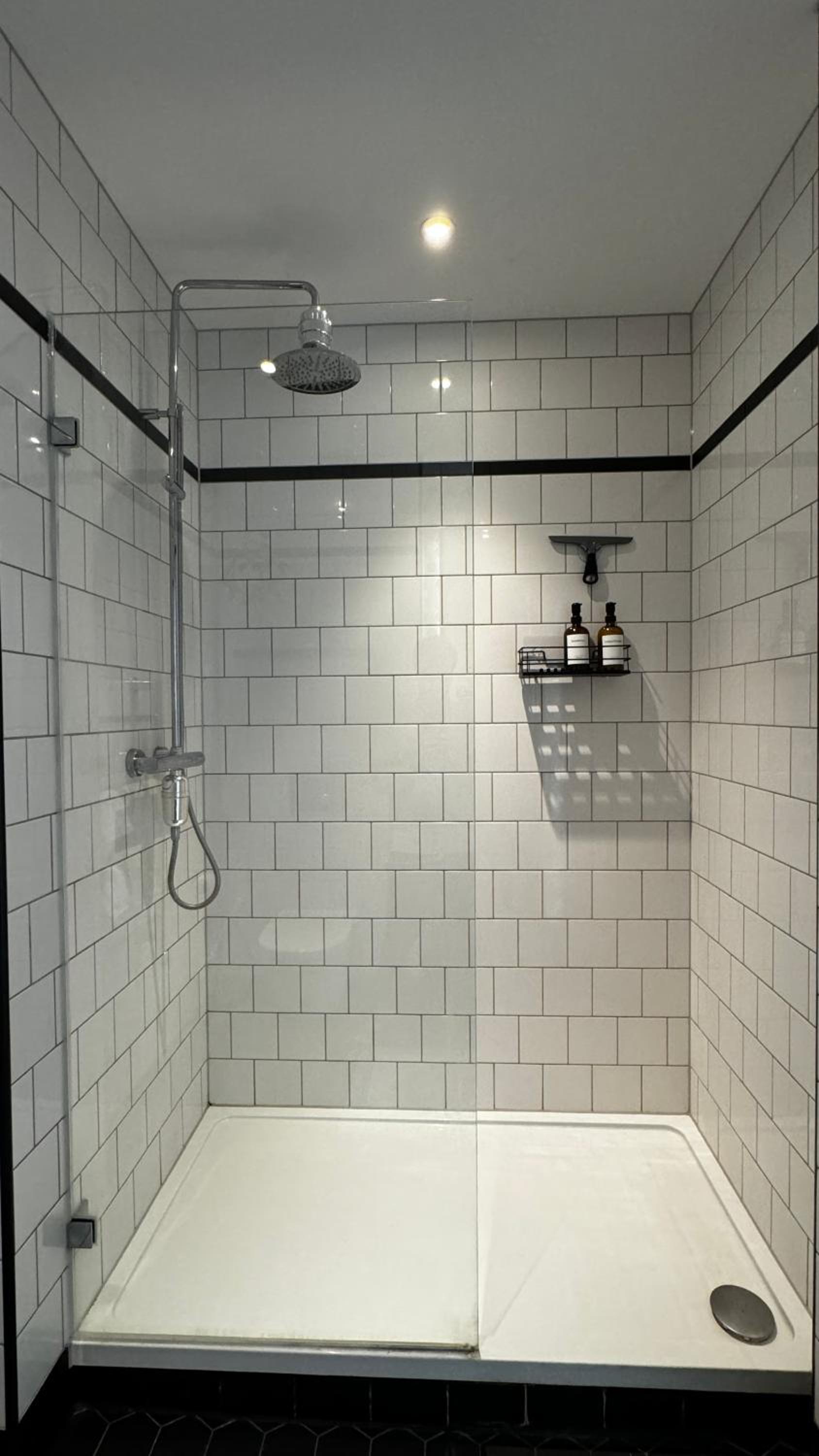 London City Island 1 Bedroom Luxury Apartments, Private Balcony