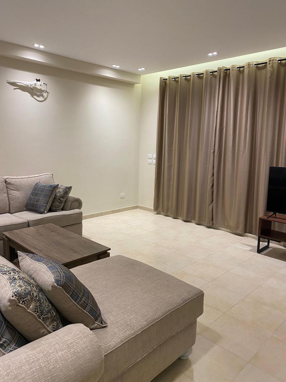Junior ground chalet with garden in Hacienda White