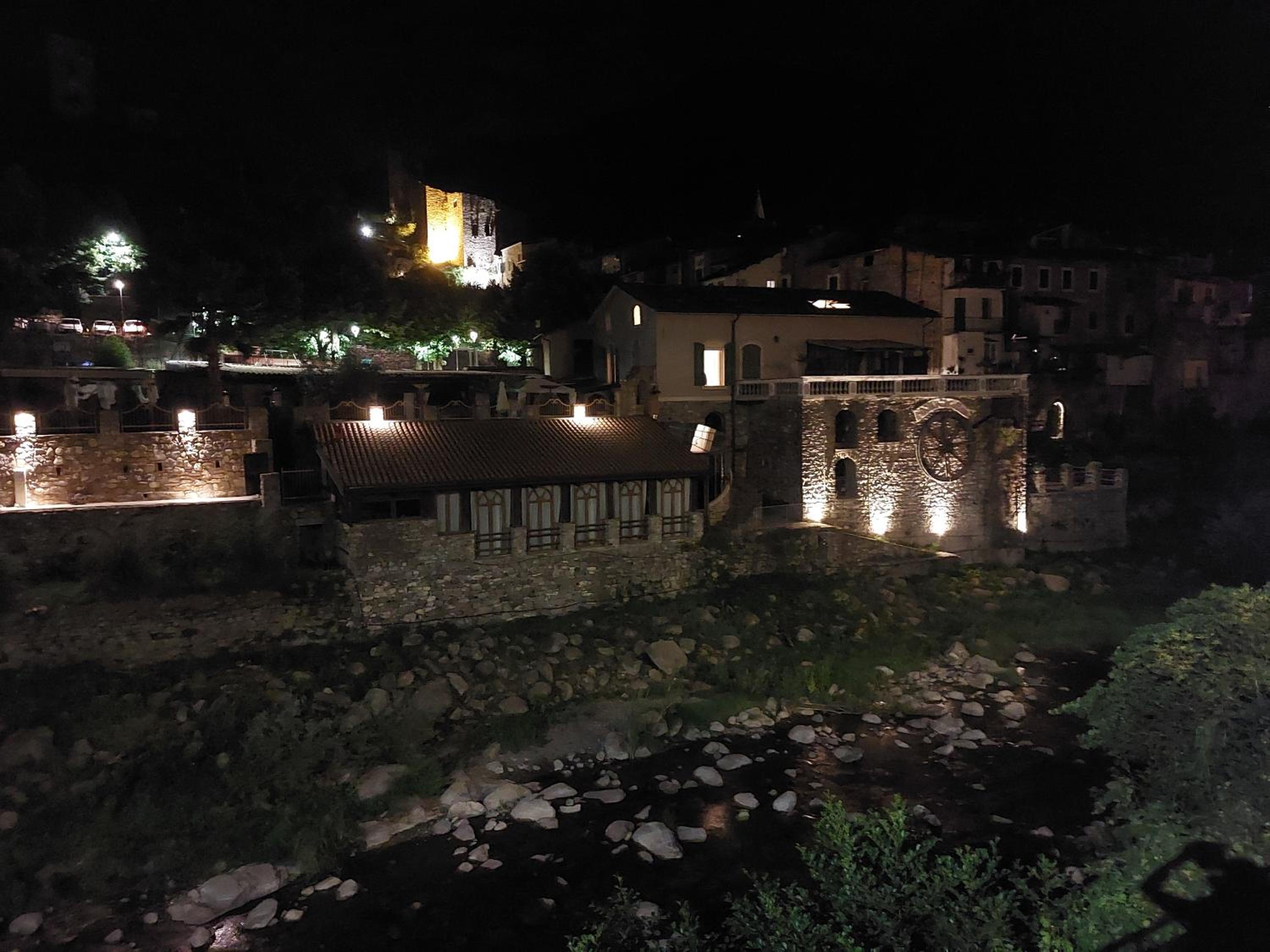 Bella Isolabona