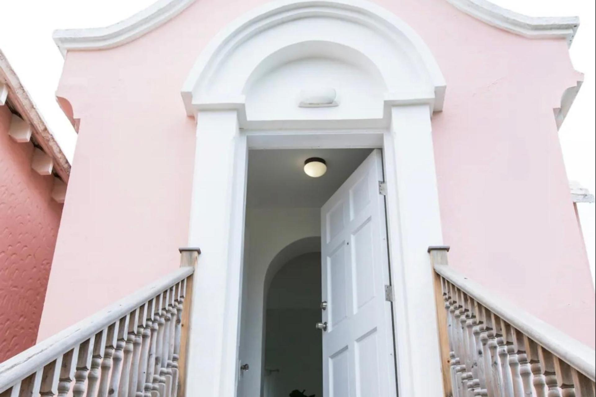 Bermuda Vacations - Modern Apartment St Georges Bermuda - Property Image 3