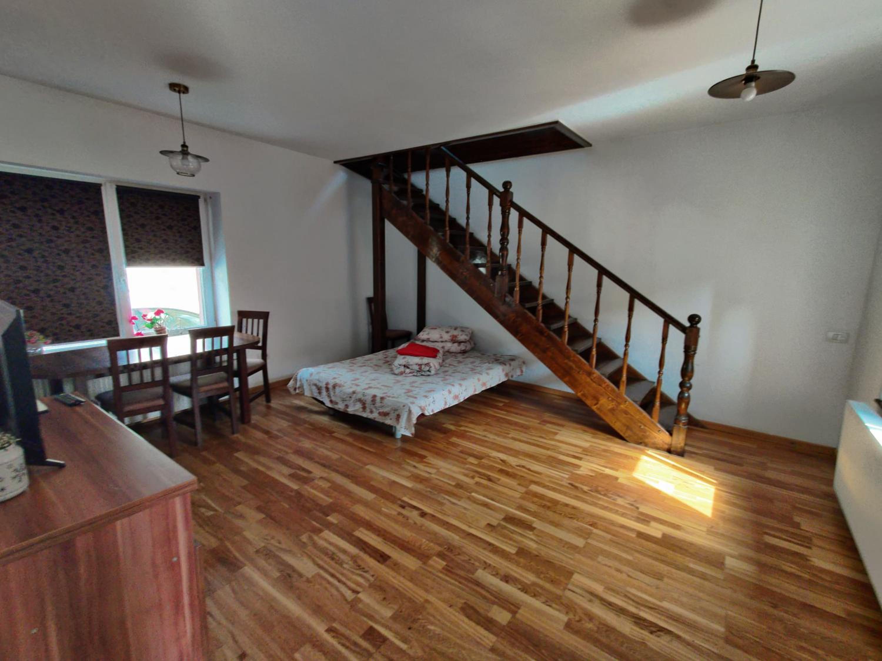 Apartamente de inchiriat Lucky House view 4