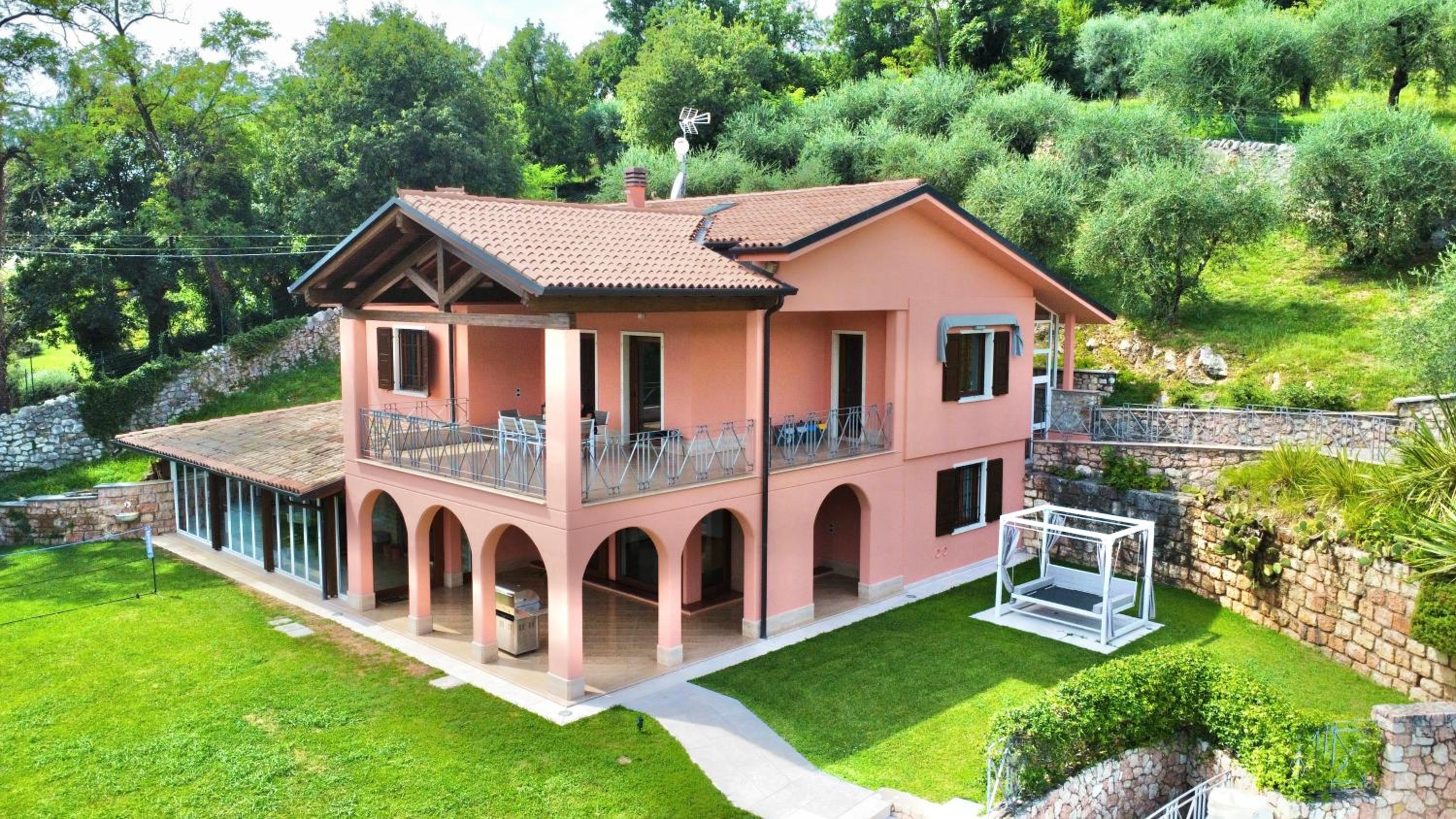 Villa Certi Olivi view 2