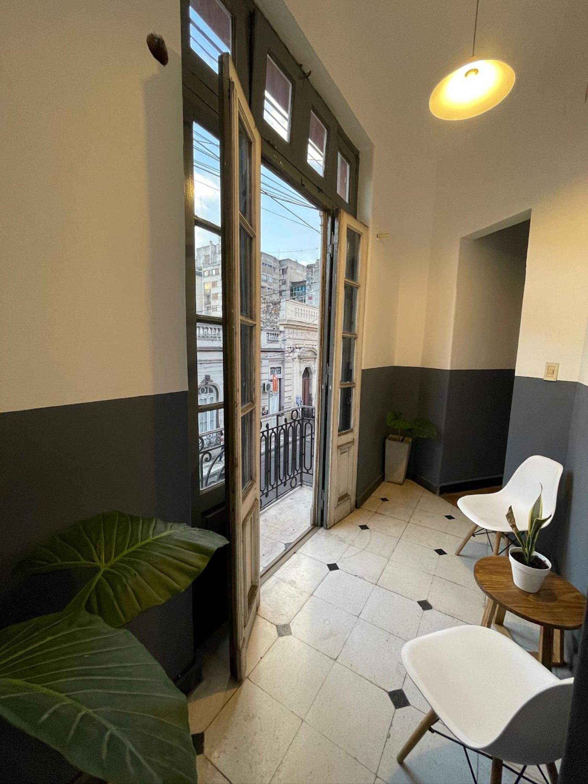 DOS SANTOS HOSTEL