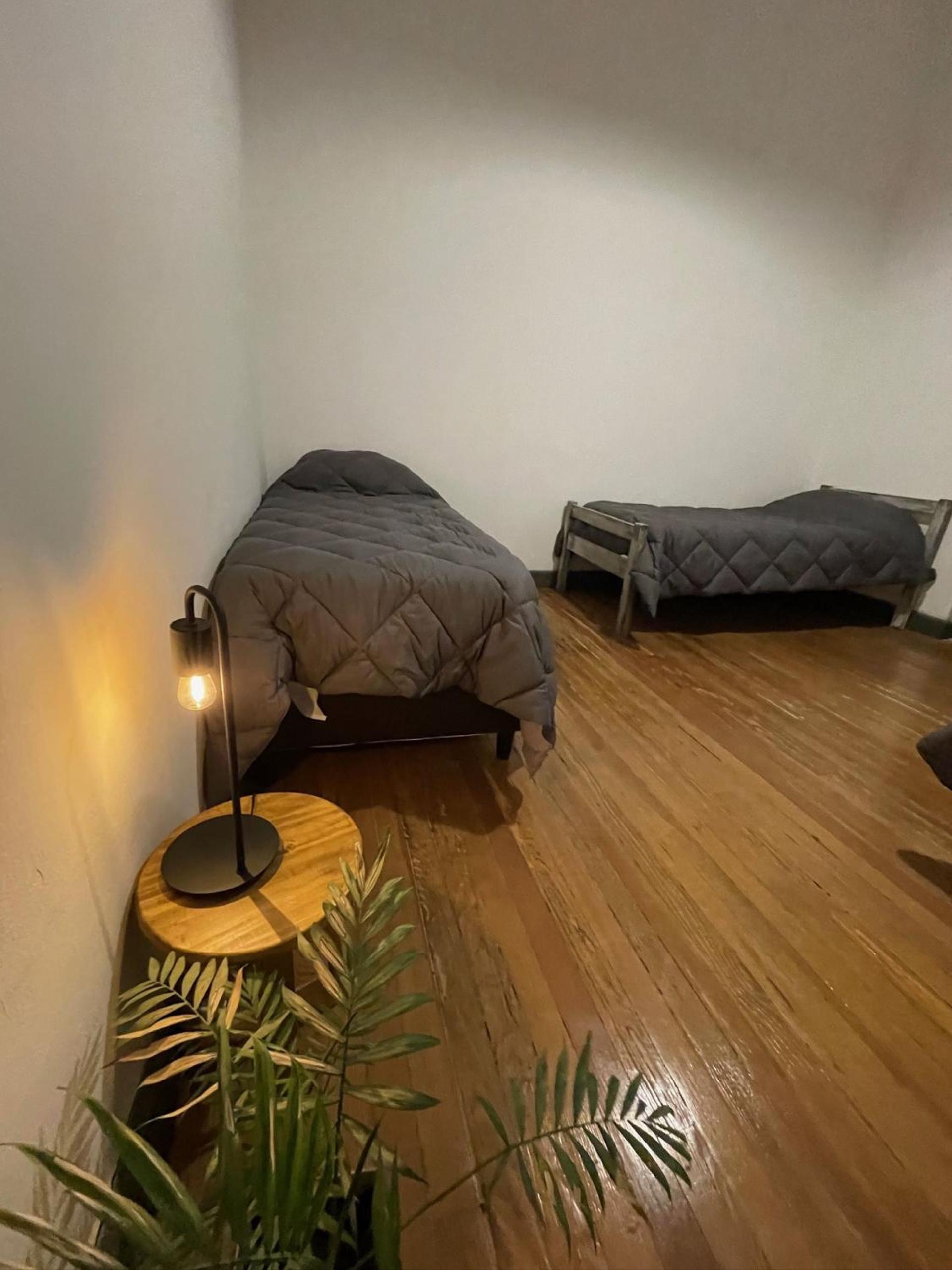 DOS SANTOS HOSTEL