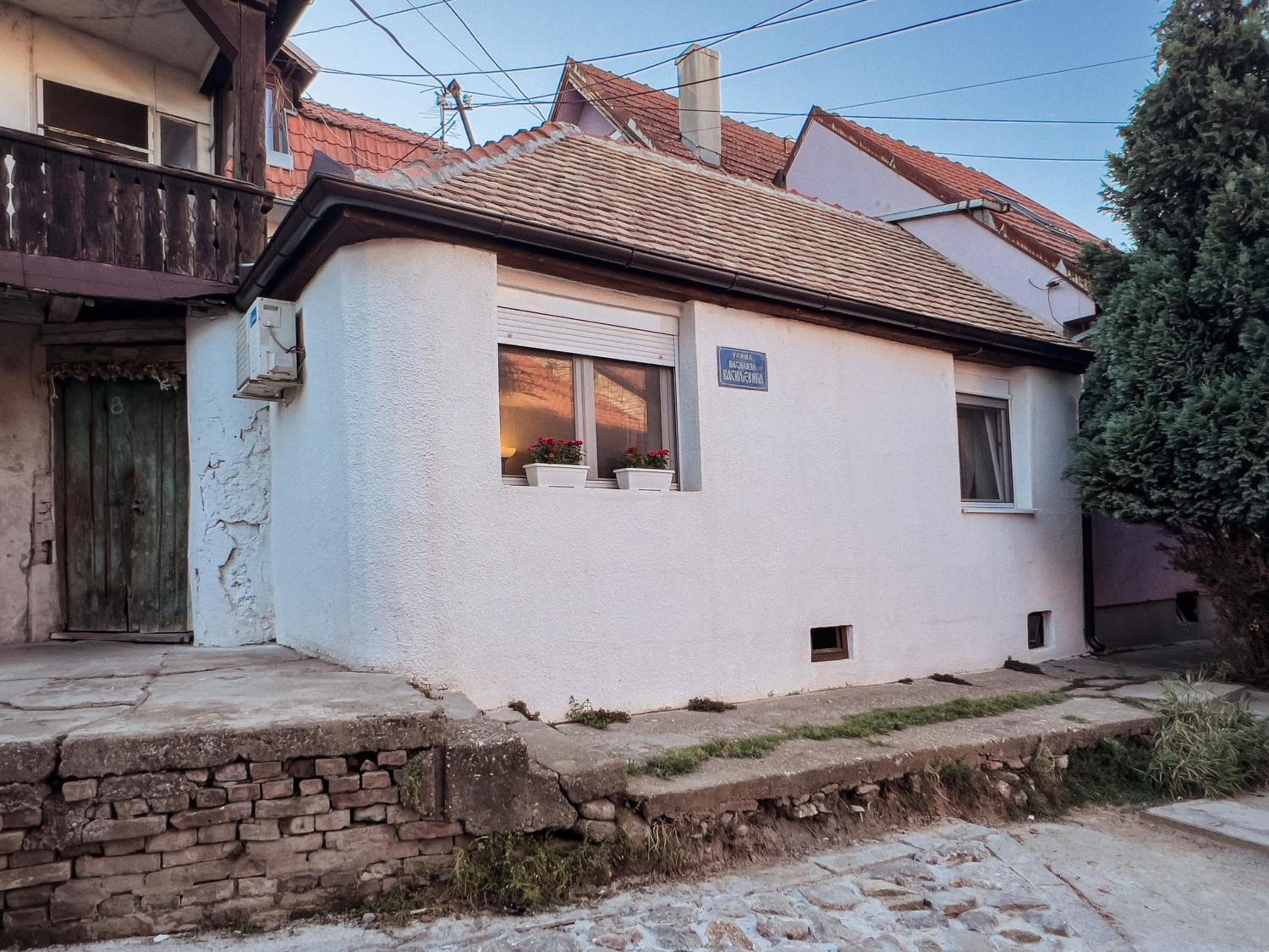 White Bear 1663 Zemun Oldest House Apartment view 3