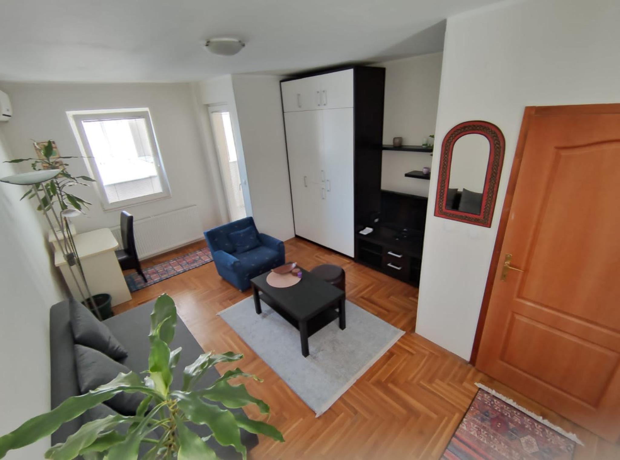 Apartman Luminii