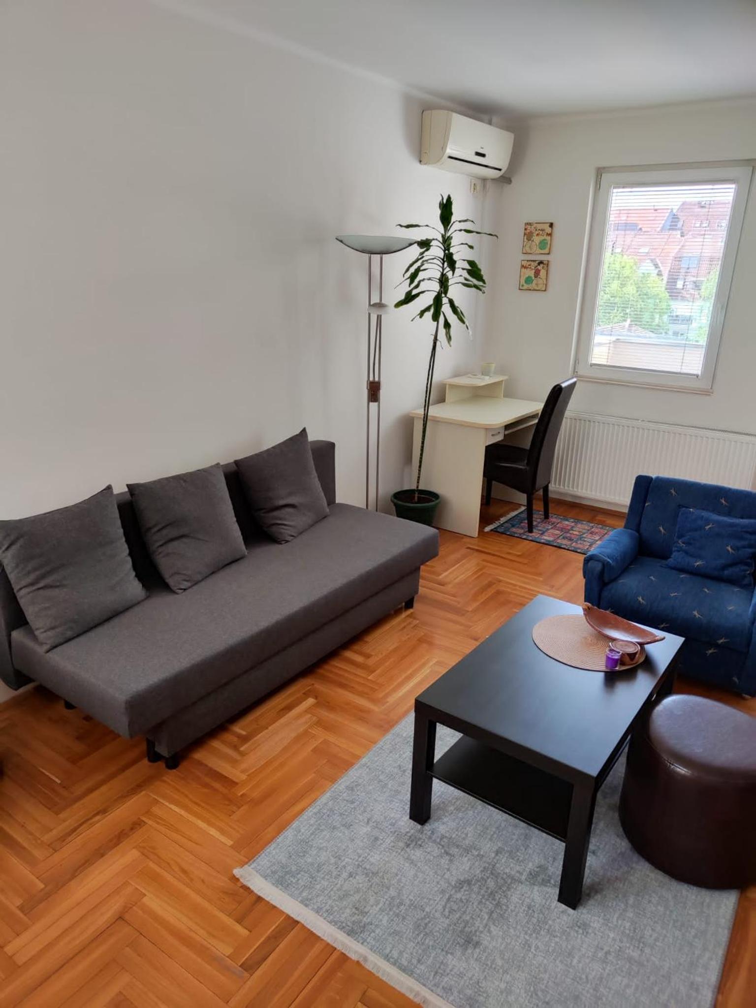 Apartman Luminii
