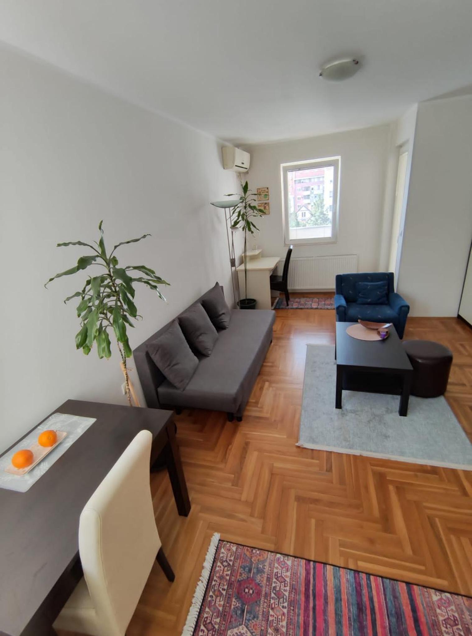 Apartman Luminii