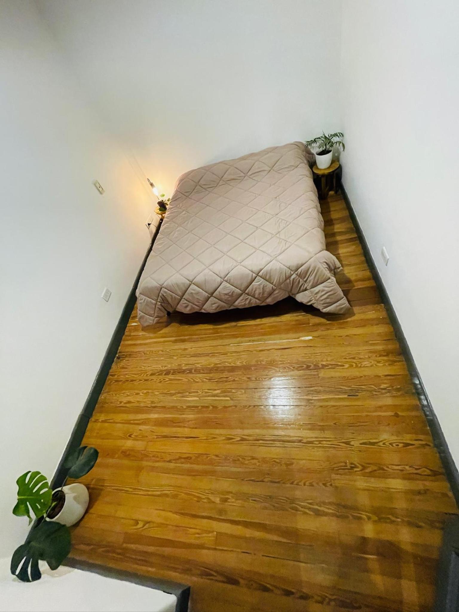 DOS SANTOS HOSTEL